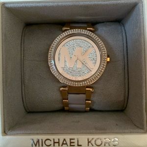 Michael Kors rose gold watch